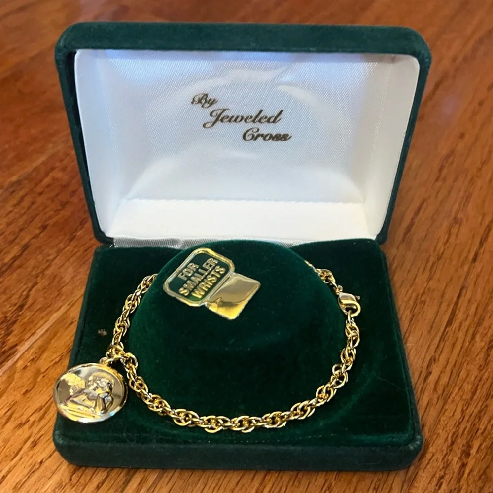 Guardian Angel Communion Smaller Wrists Gold Little Girl Bracelet Never Worn